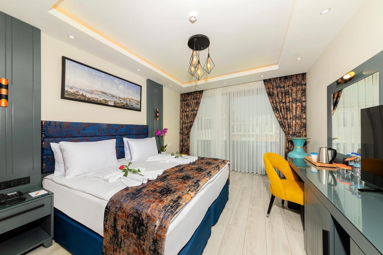 The Magnaura Palace Hotel Istanbul Bagian luar foto