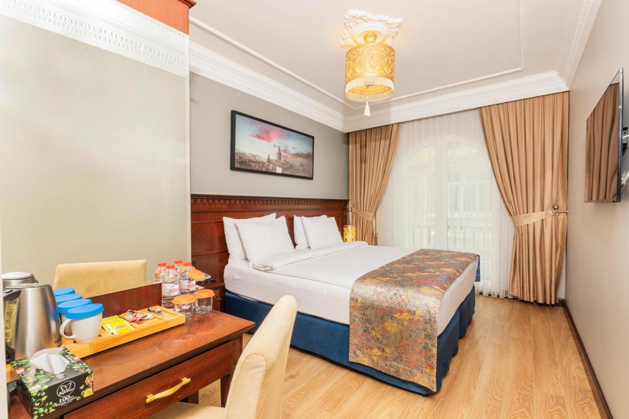 The Magnaura Palace Hotel Istanbul Bagian luar foto
