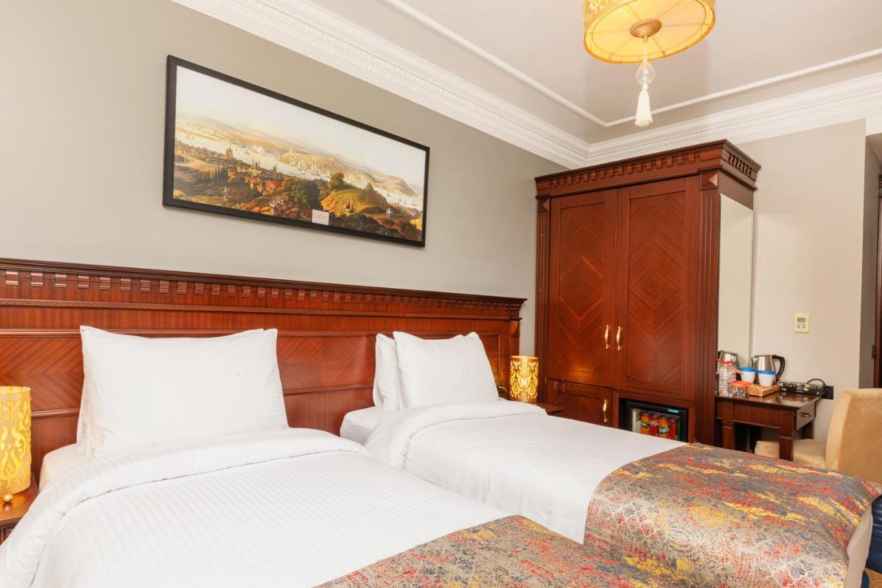 The Magnaura Palace Hotel Istanbul Bagian luar foto