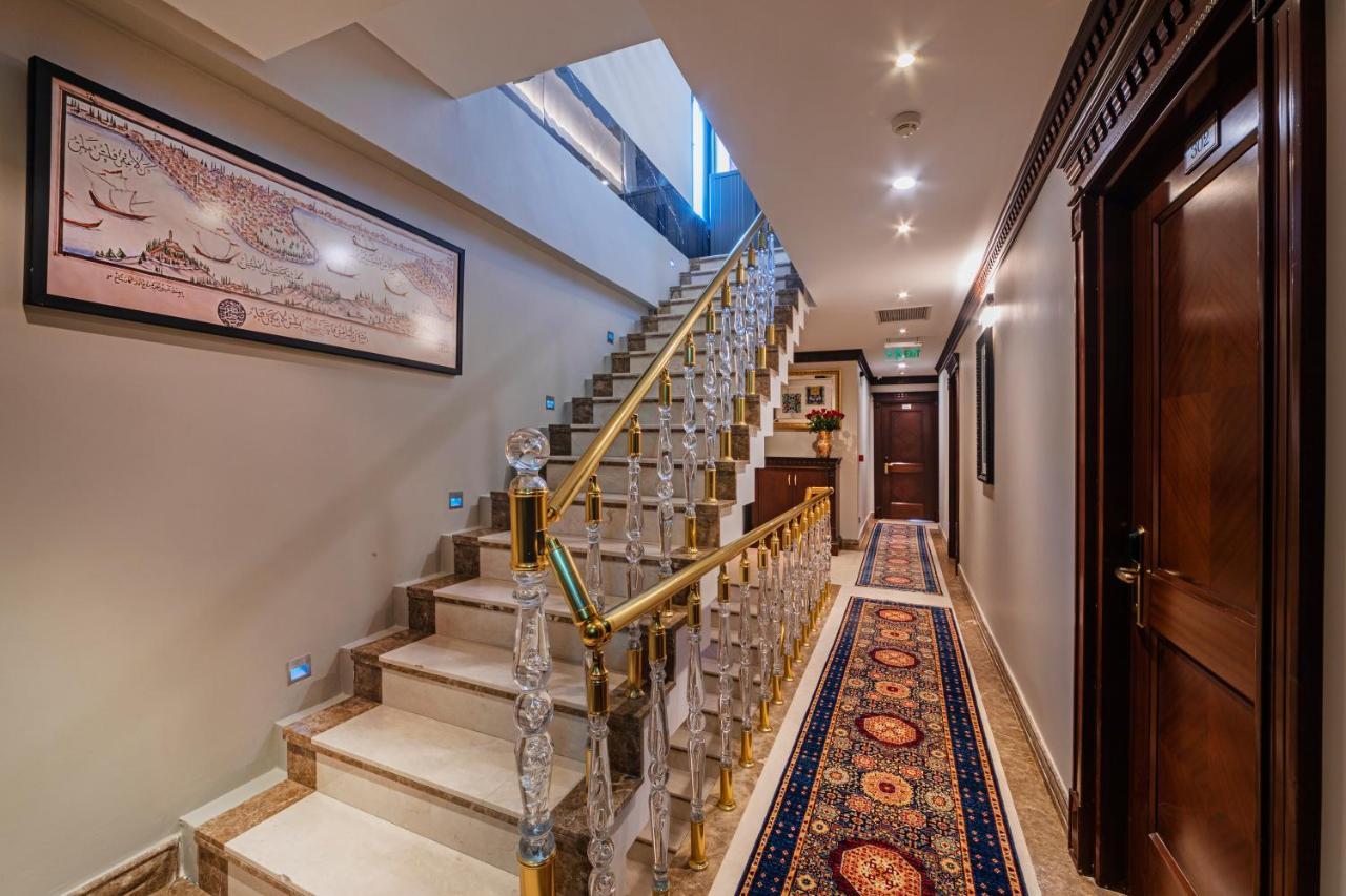 The Magnaura Palace Hotel Istanbul Bagian luar foto
