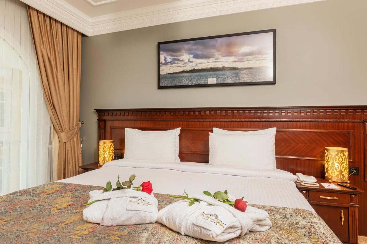 The Magnaura Palace Hotel Istanbul Bagian luar foto