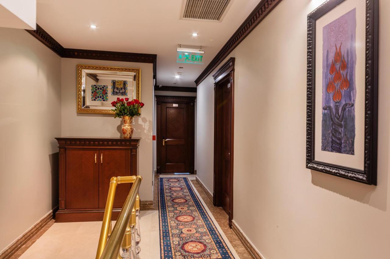 The Magnaura Palace Hotel Istanbul Bagian luar foto